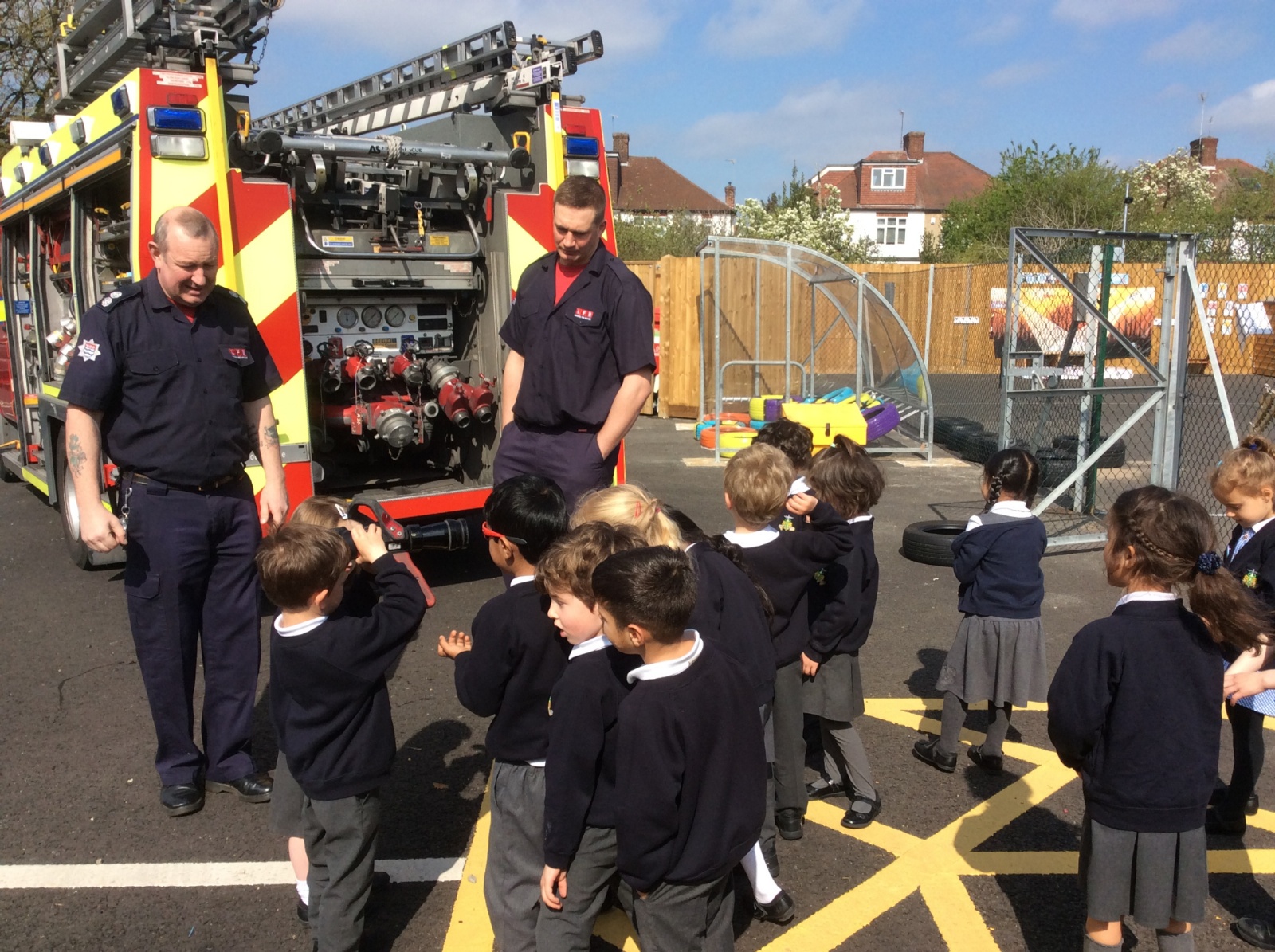 Ashmole Primary - People Who Help Us